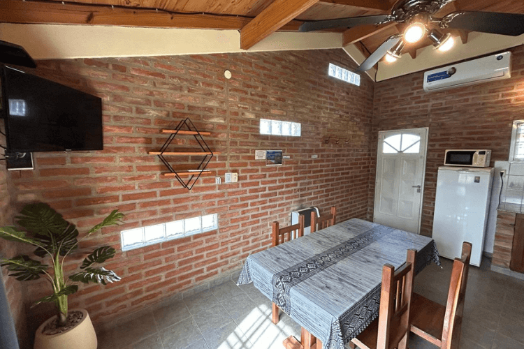 amplio living comedor